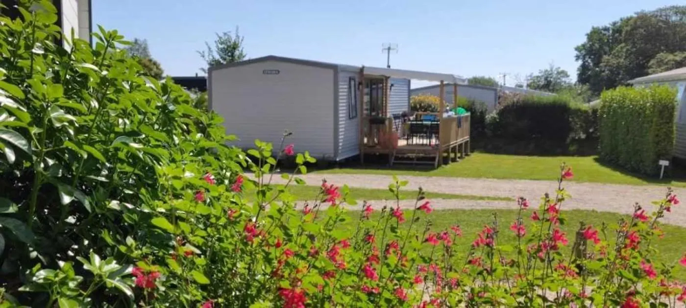 Campsite Camping 3 Etoiles - Piscine - Eec0E0 Fouesnant France